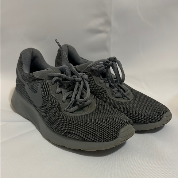 Nike Men’s Tanjun SE Cool Grey - Picture 1 of 4